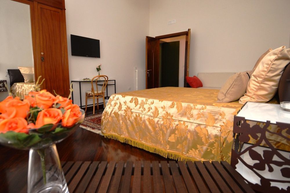 B&B Domus Garibaldi Salerno Exterior foto